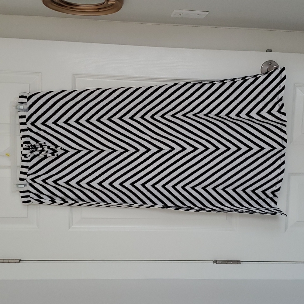 Jones New York Chevron Skirt